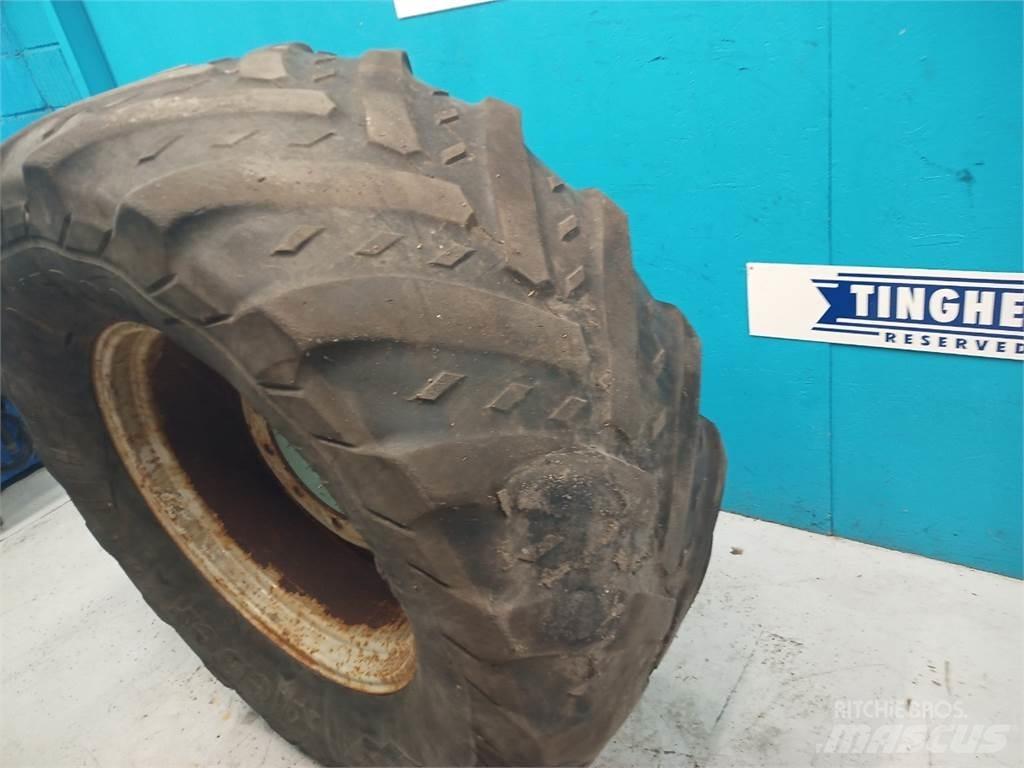  28 540/65R28 Rehvid, rattad ja veljed