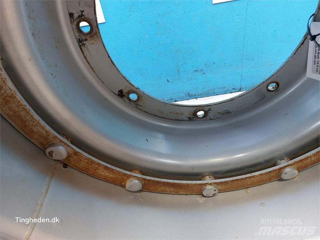  28 600/65R28 Rehvid, rattad ja veljed