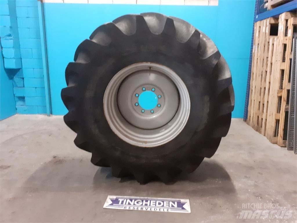  32 800/65R32 Rehvid, rattad ja veljed