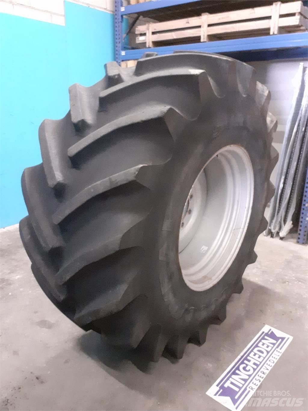  32 800/65R32 Rehvid, rattad ja veljed