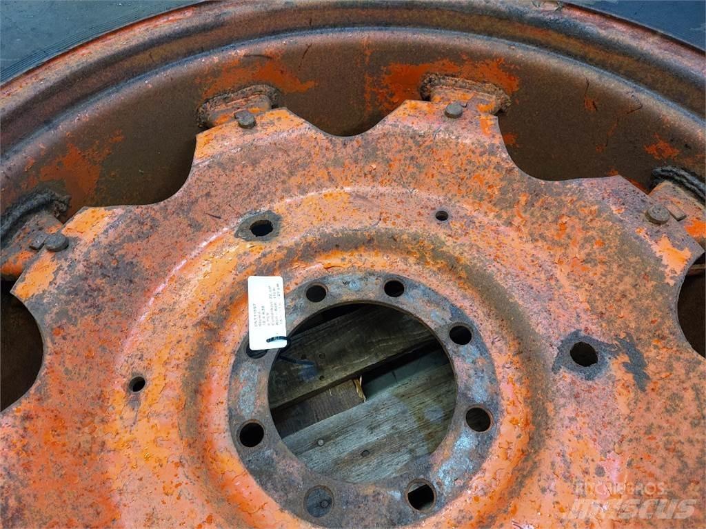  38 18.4 R38 Rehvid, rattad ja veljed