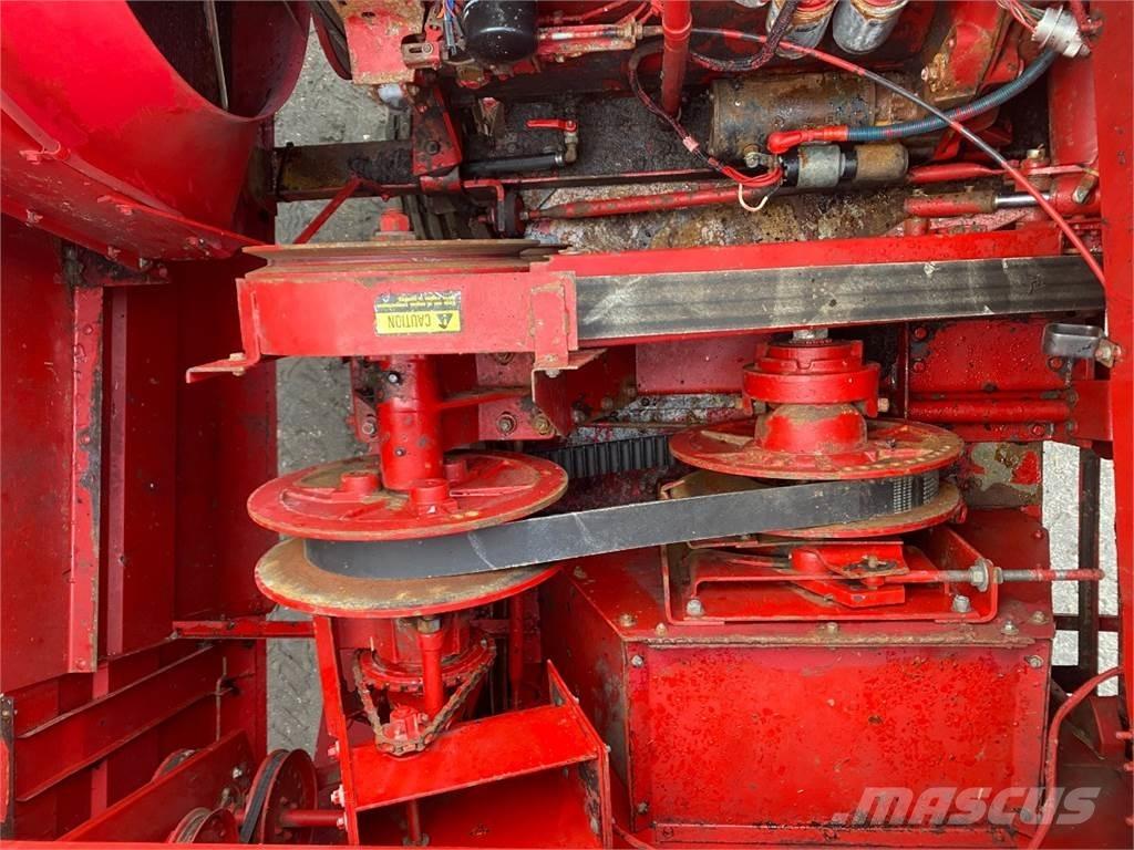 CASE 1620 Teraviljakombainid