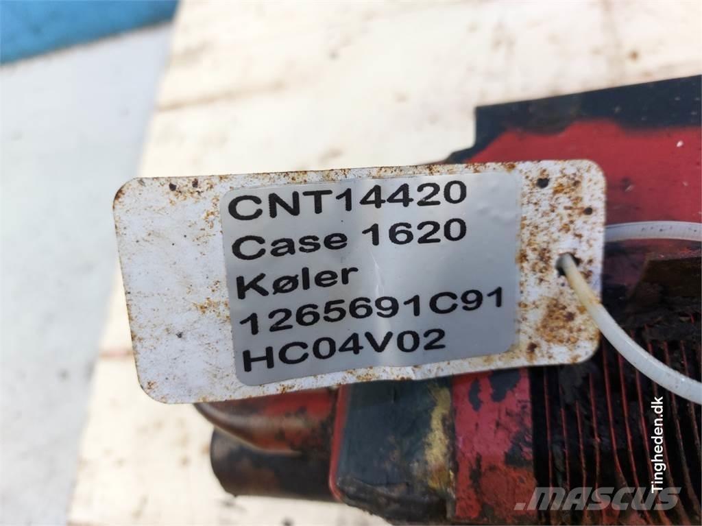 CASE 1620 Radiaatorid