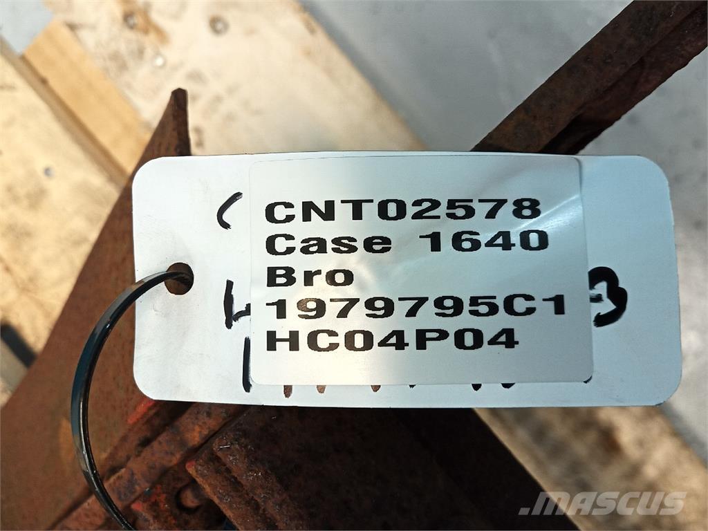 CASE 1640 Lisavarustus ja komponendid