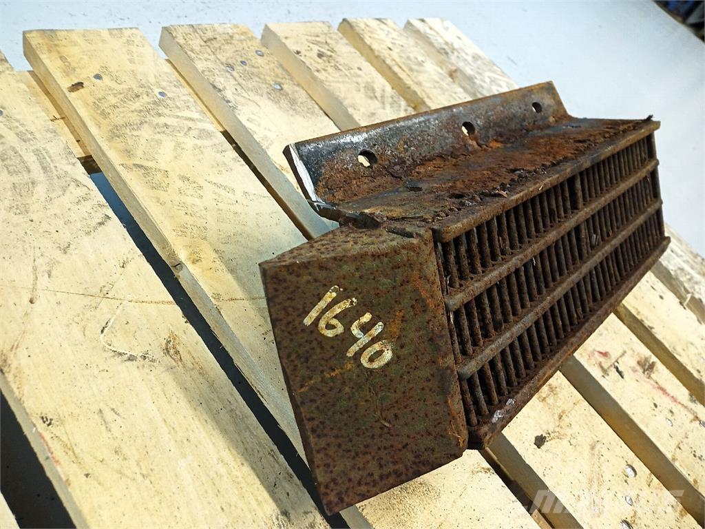 CASE 1640 Lisavarustus ja komponendid