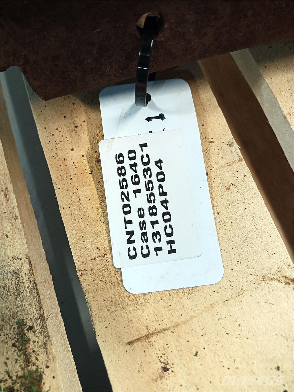 CASE 1640 Lisavarustus ja komponendid