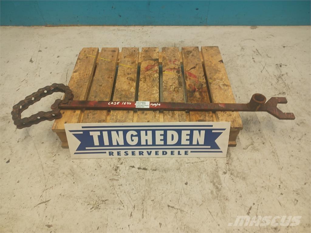 CASE 1640 Lisavarustus ja komponendid