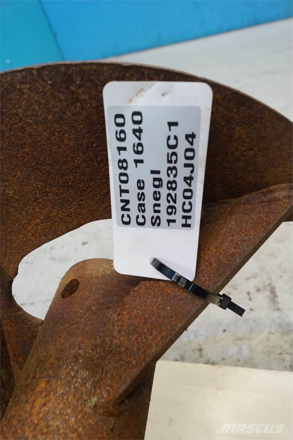 CASE 1640 Lisavarustus ja komponendid