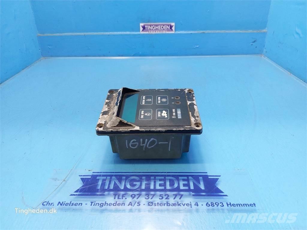 CASE 1640 Elektroonikaseadmed