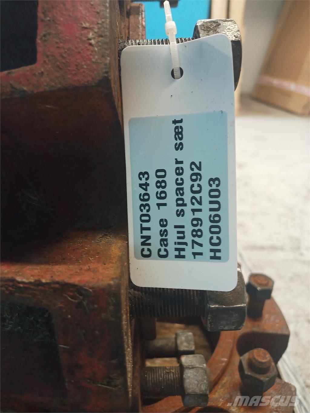 CASE 1680 Lisavarustus ja komponendid