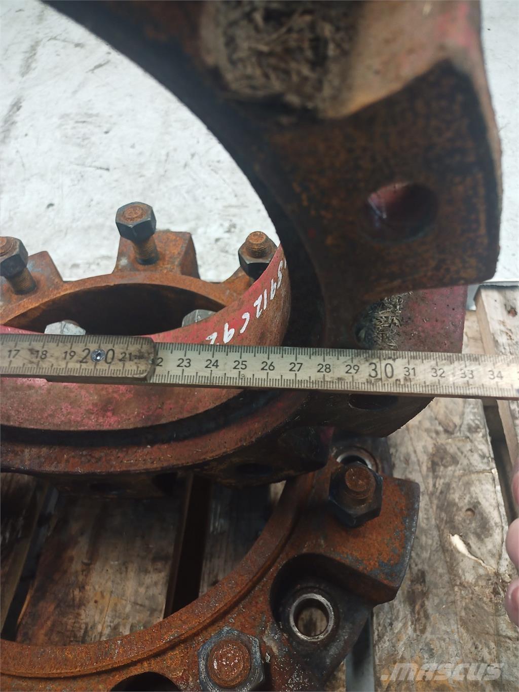 CASE 1680 Lisavarustus ja komponendid