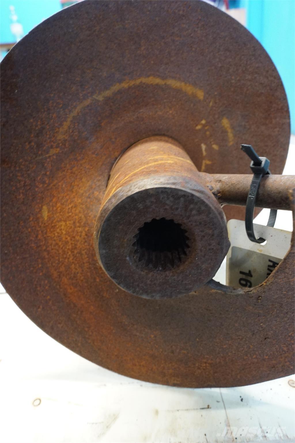 CASE 1680 Lisavarustus ja komponendid