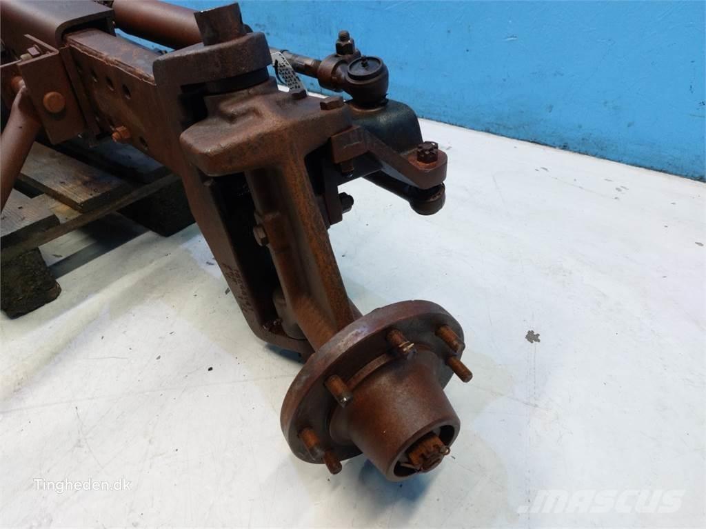 CASE 1680 Lisavarustus ja komponendid