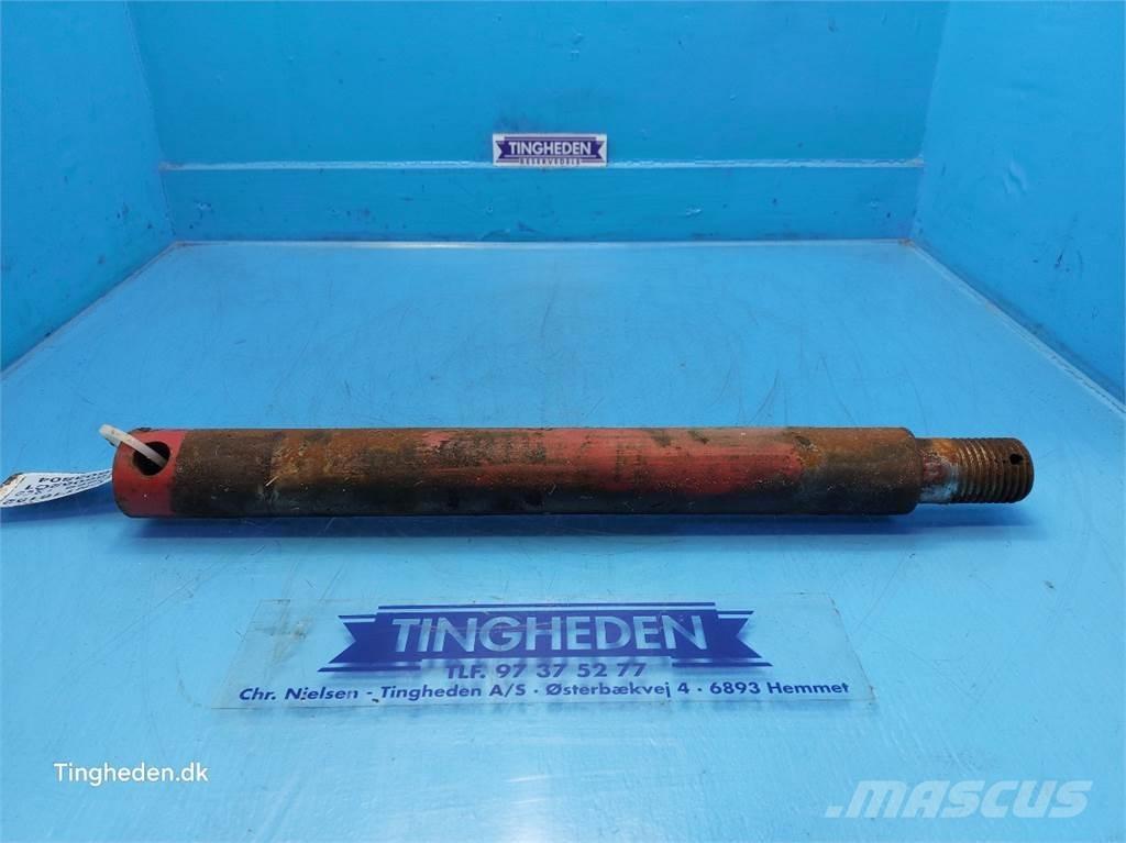 CASE 1680 Lisavarustus ja komponendid