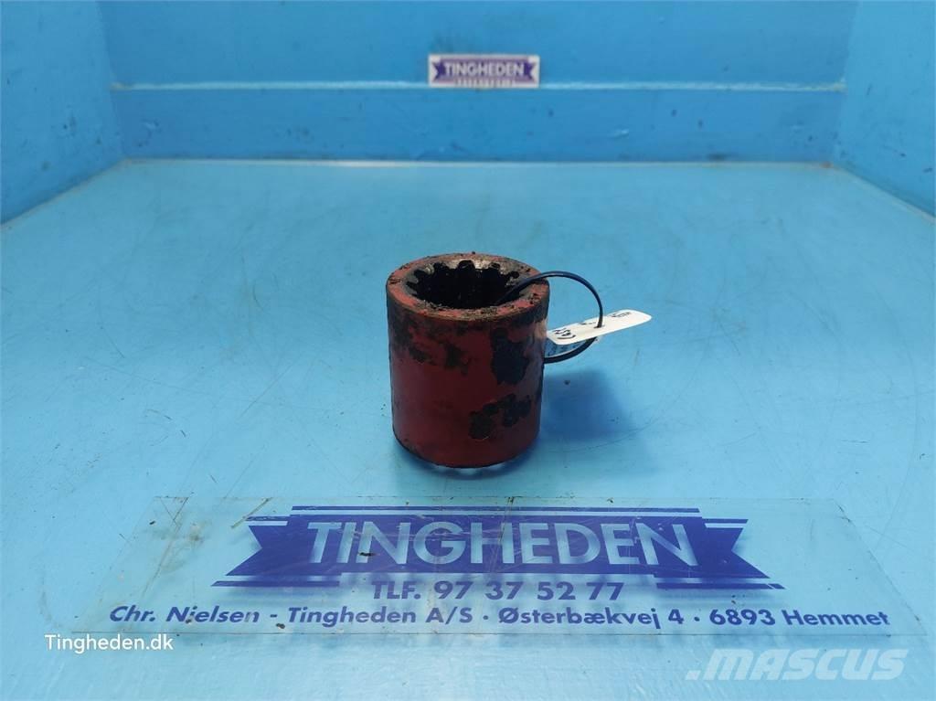 CASE 1680 Lisavarustus ja komponendid