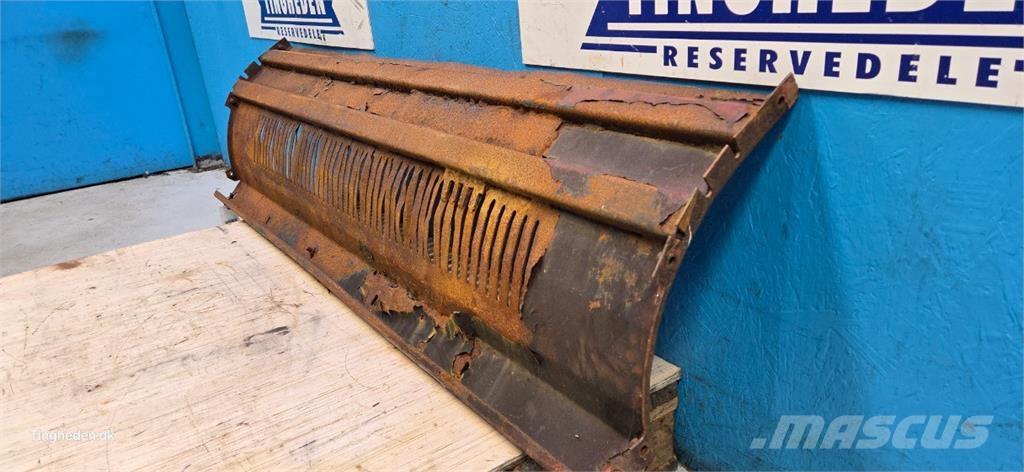 CASE 1680 Lisavarustus ja komponendid