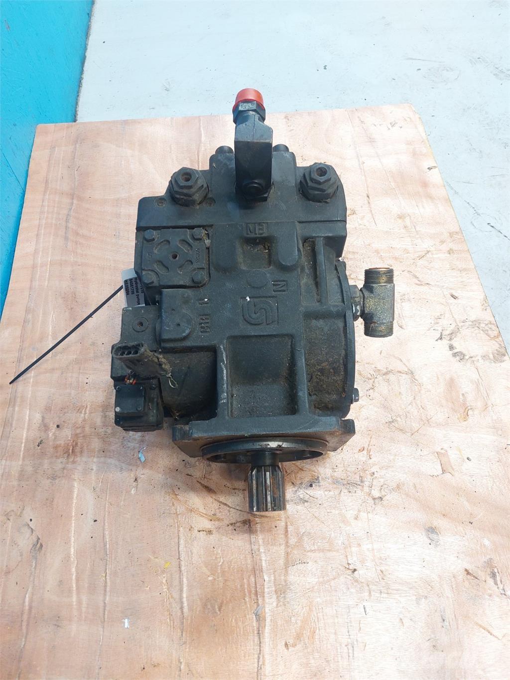 CASE 7010 Hüdraulika