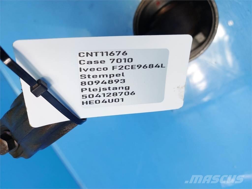CASE 7010 Mootorid