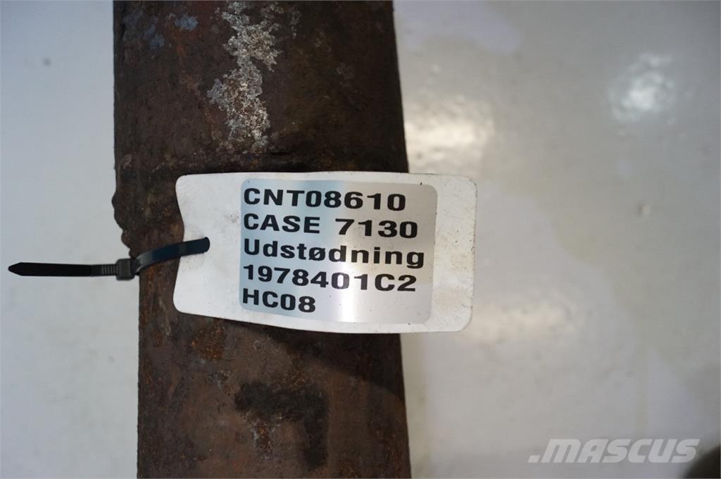 CASE 7130 Mootorid
