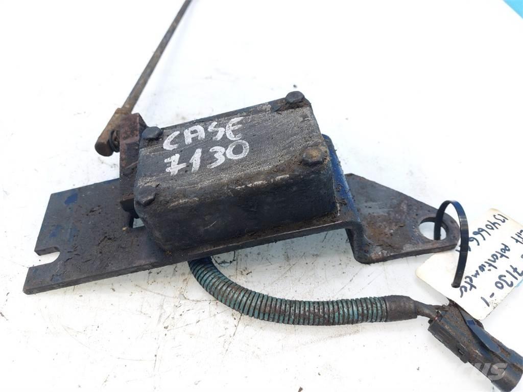 CASE 7130 Elektroonikaseadmed