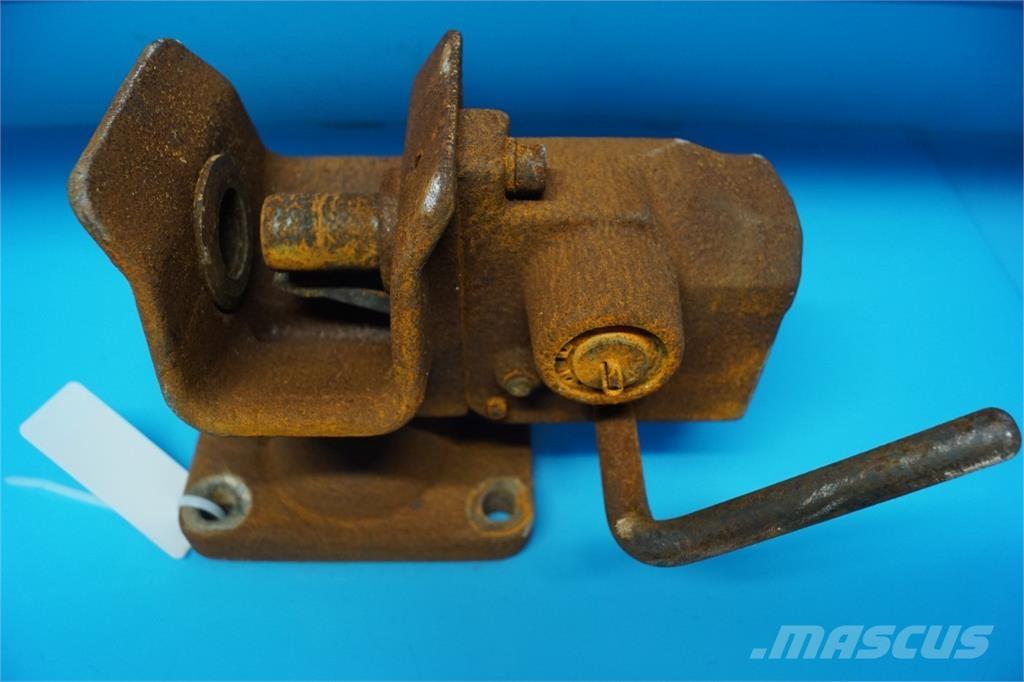 CASE 7240 Lisavarustus ja komponendid