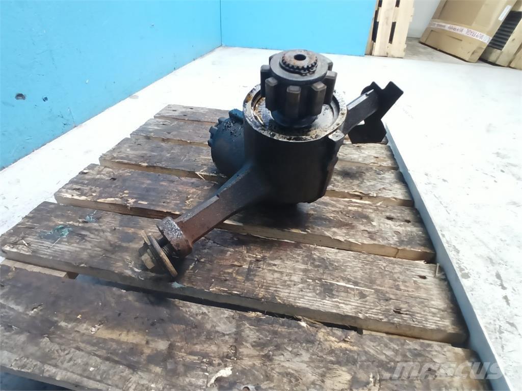 CASE 8010 Lisavarustus ja komponendid