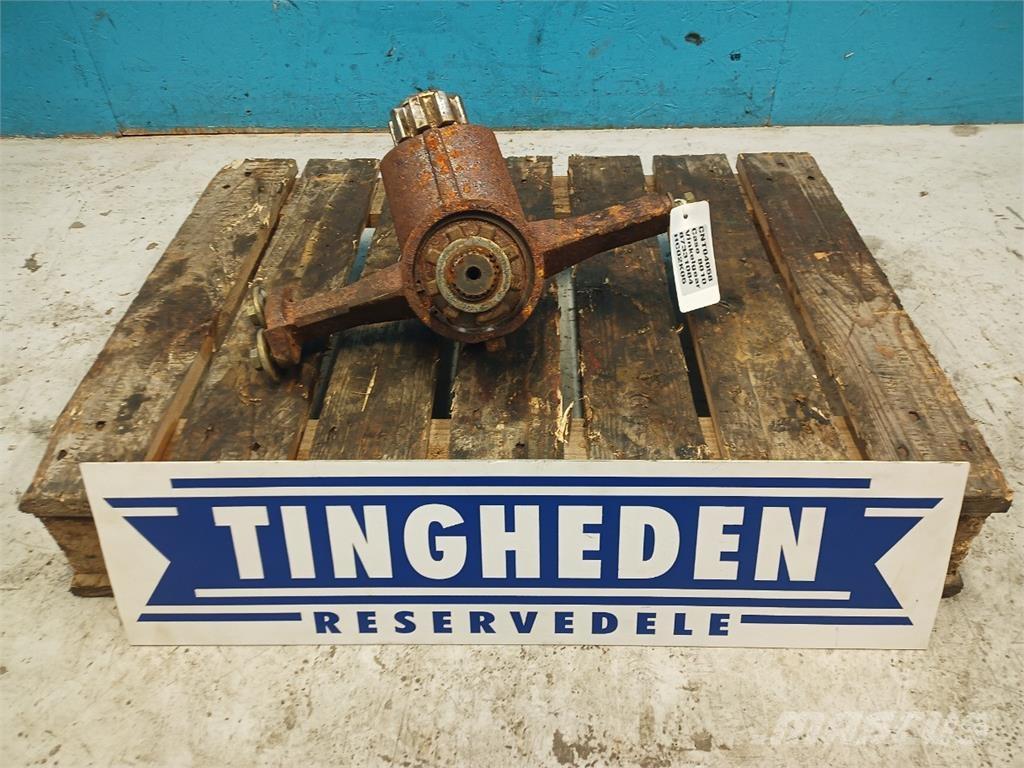 CASE 8010 Lisavarustus ja komponendid