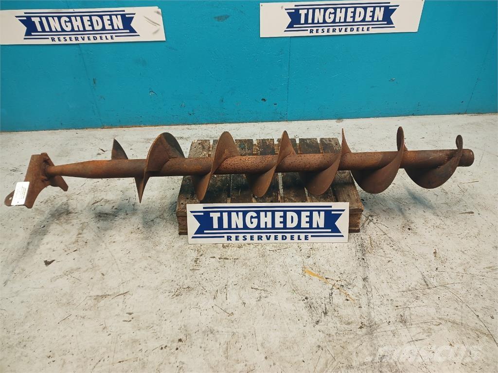 CASE 8010 Lisavarustus ja komponendid