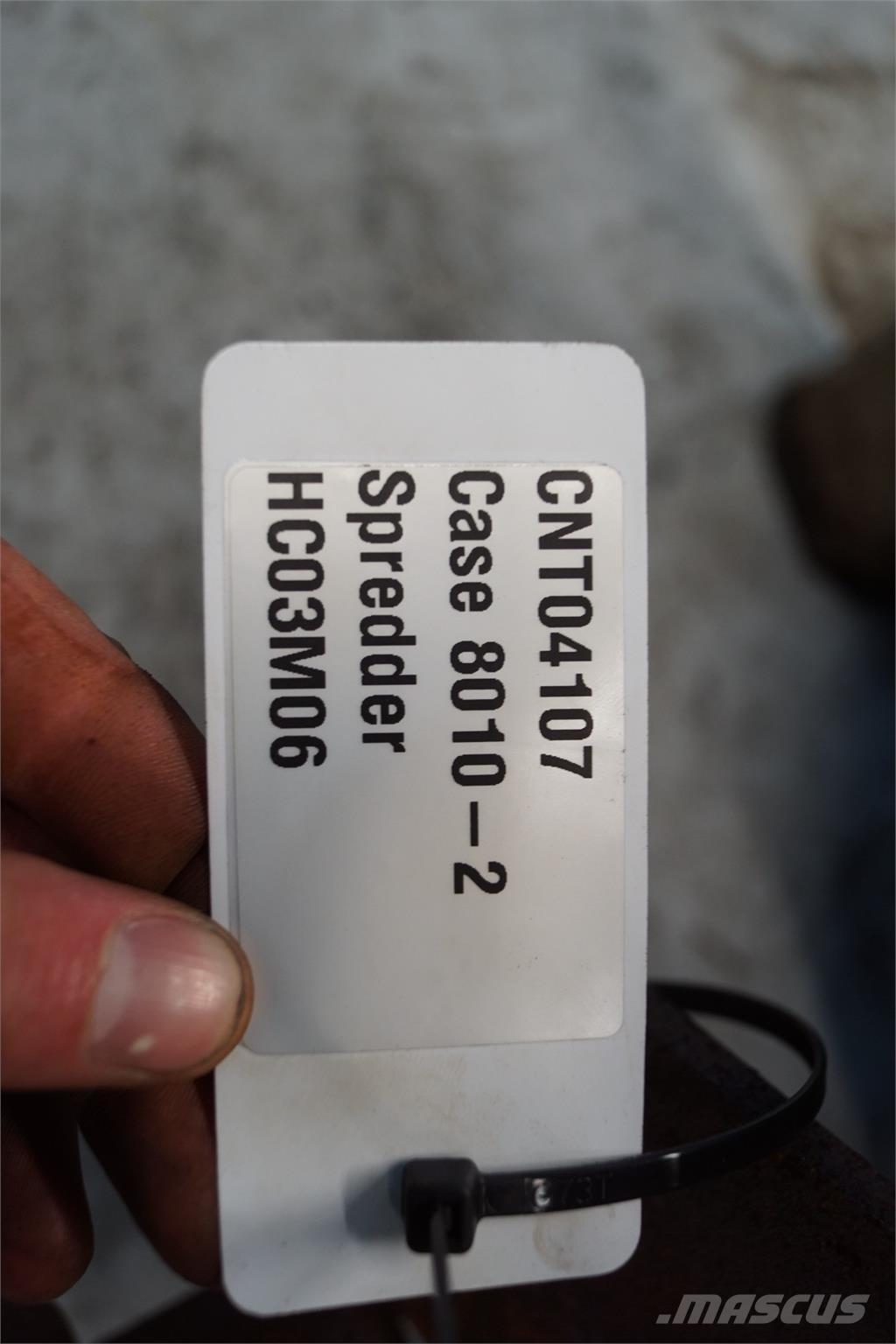 CASE 8010 Lisavarustus ja komponendid