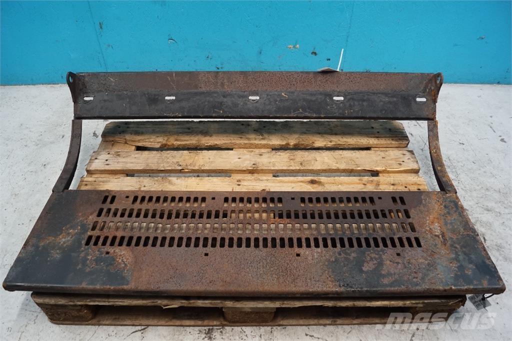 CASE 8010 Lisavarustus ja komponendid