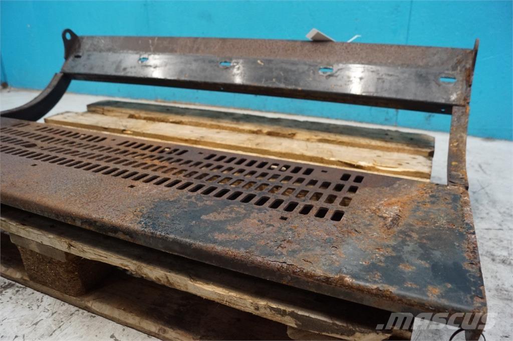 CASE 8010 Lisavarustus ja komponendid