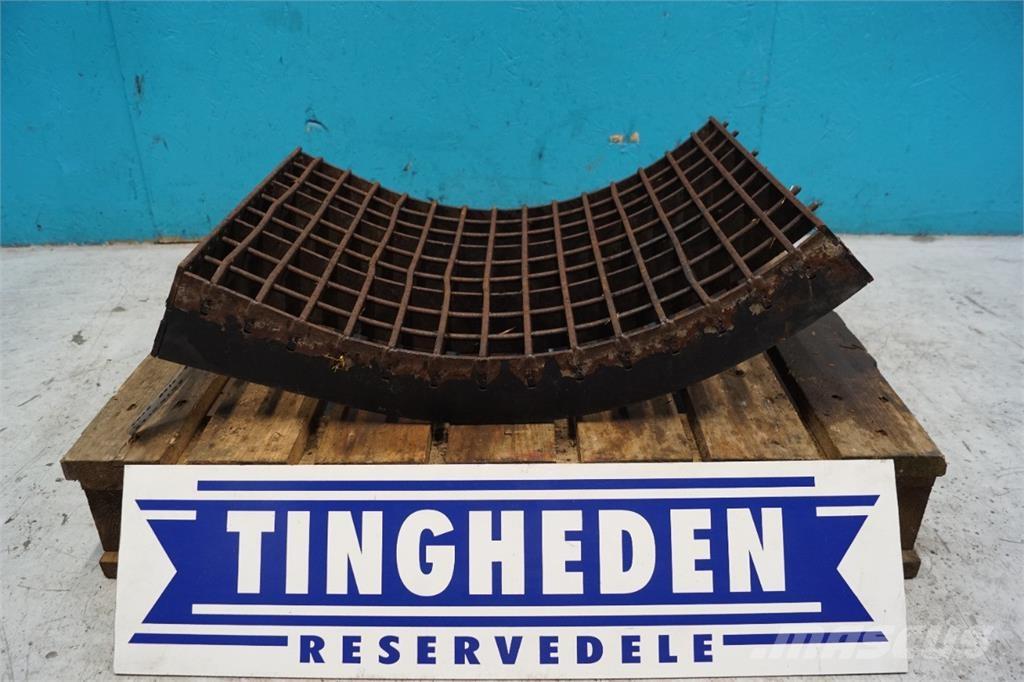 CASE 8010 Lisavarustus ja komponendid