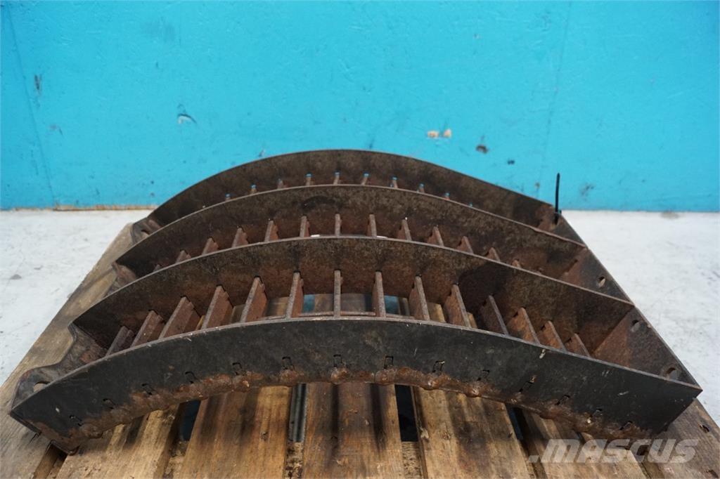 CASE 8010 Lisavarustus ja komponendid