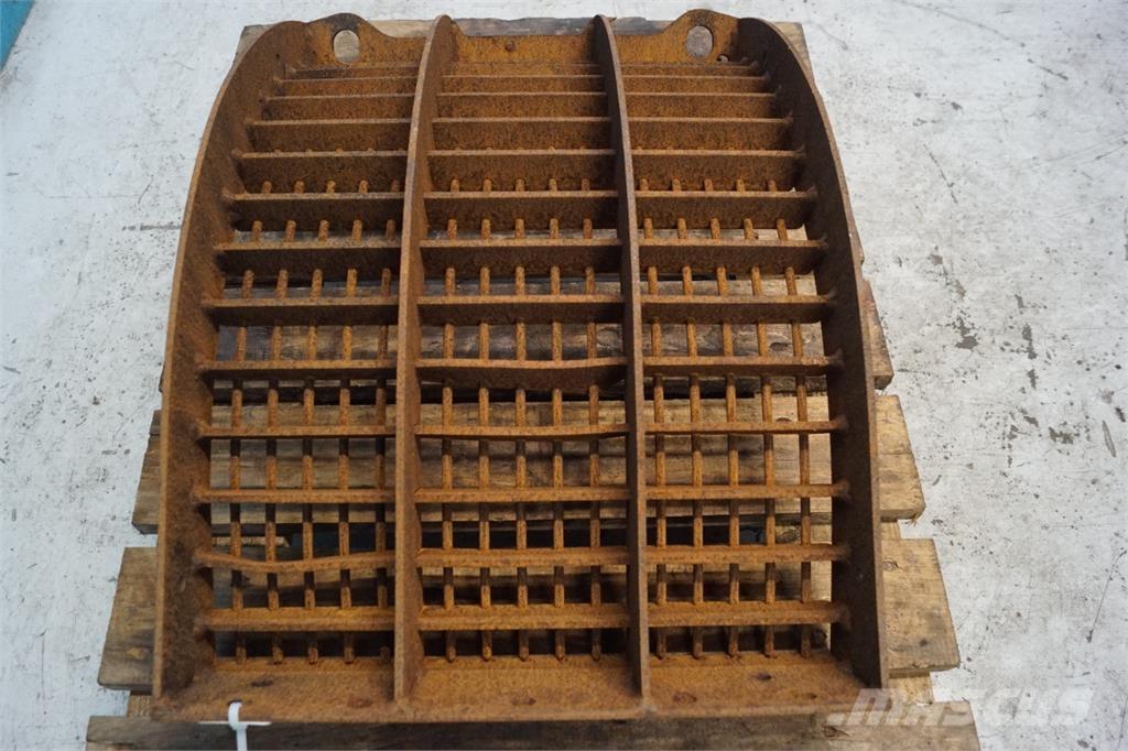 CASE 8010 Lisavarustus ja komponendid