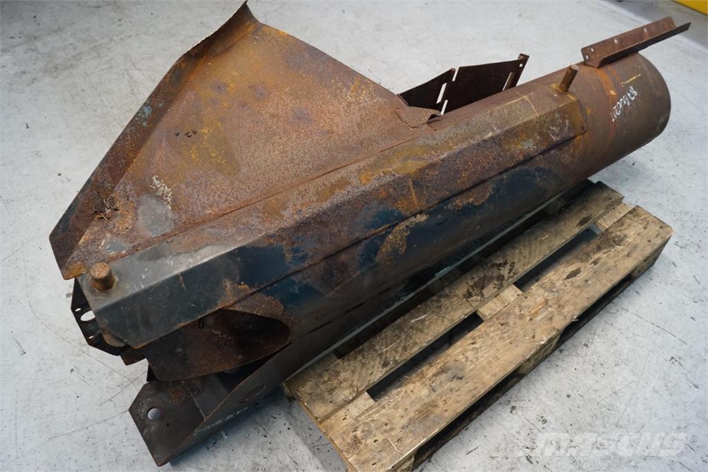 CASE 8010 Lisavarustus ja komponendid