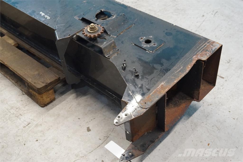 CASE 8010 Lisavarustus ja komponendid