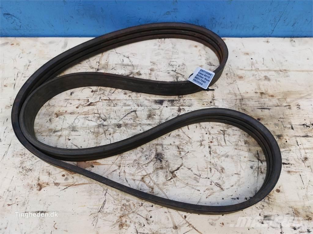 CASE 8010 Lisavarustus ja komponendid