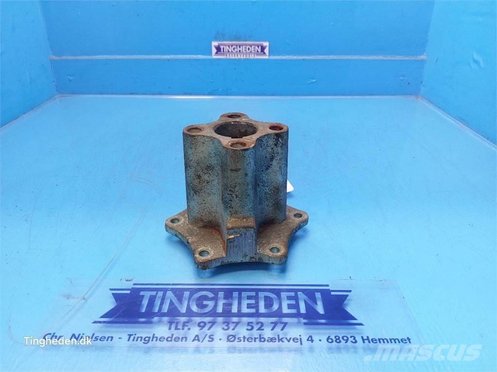 CASE 8010 Lisavarustus ja komponendid