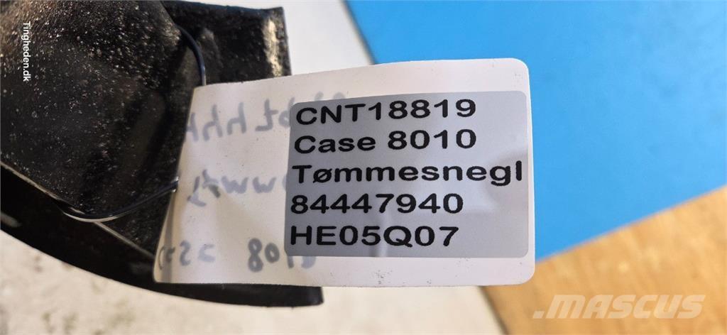 CASE 8010 Lisavarustus ja komponendid