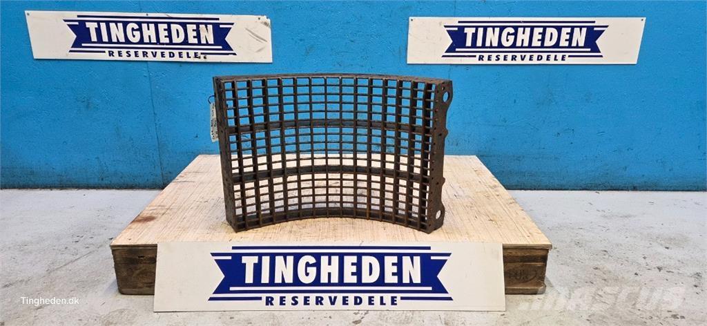 CASE 8010 Lisavarustus ja komponendid