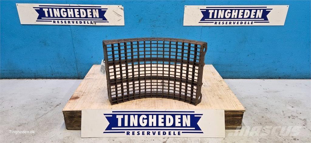 CASE 8010 Lisavarustus ja komponendid