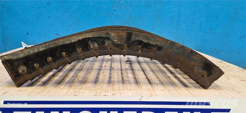 CASE 8010 Lisavarustus ja komponendid