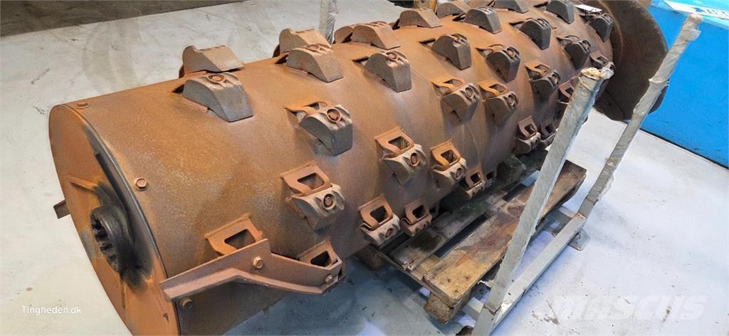 CASE 8010 Lisavarustus ja komponendid