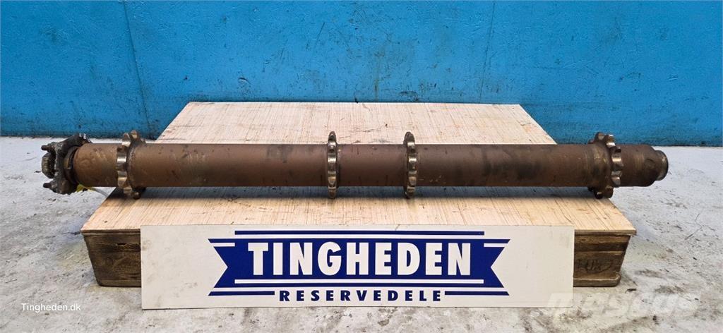 CASE 8010 Lisavarustus ja komponendid