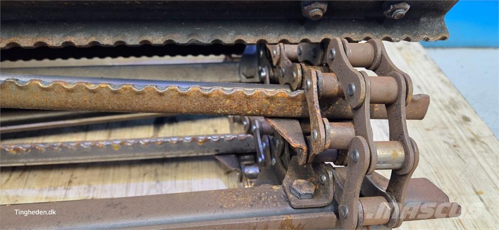 CASE 8010 Lisavarustus ja komponendid