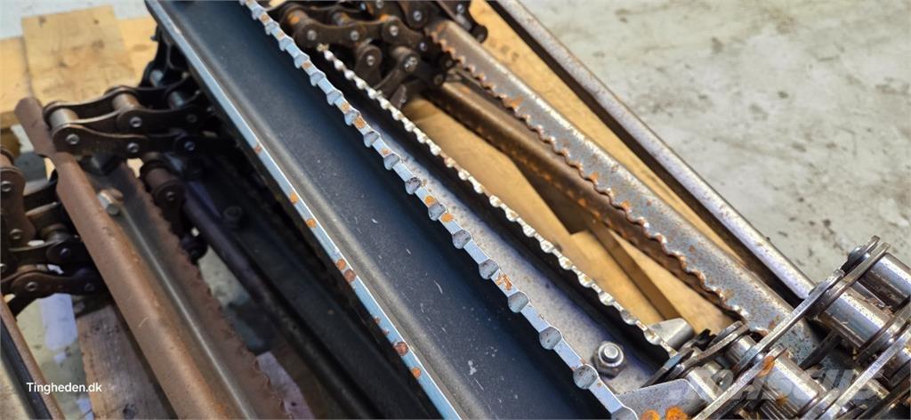 CASE 8010 Lisavarustus ja komponendid