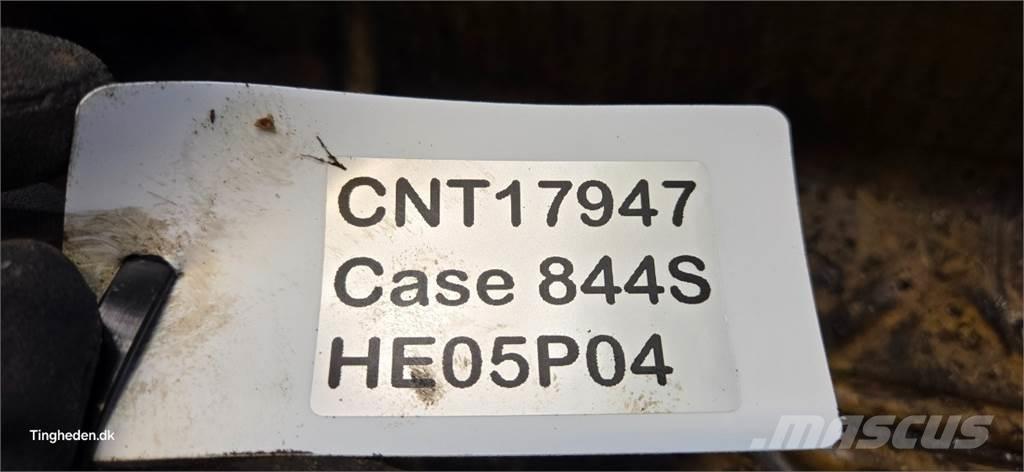 CASE 844S Mootorid