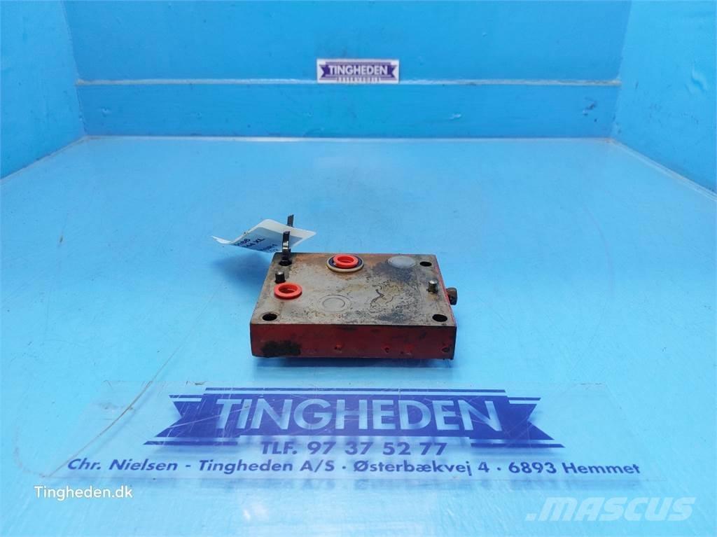 CASE 844XL Hüdraulika