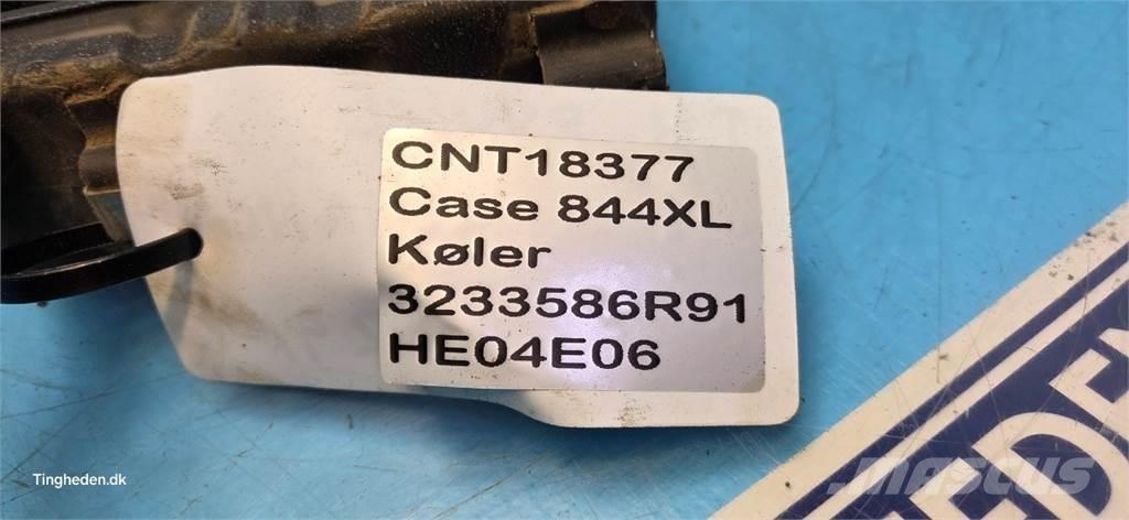 CASE 844XL Radiaatorid