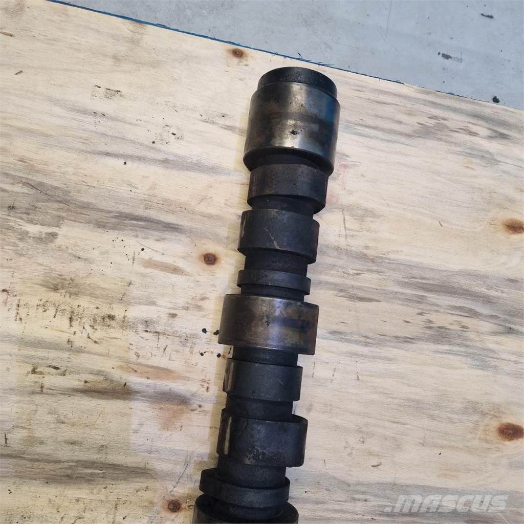 CASE 9010 Mootorid